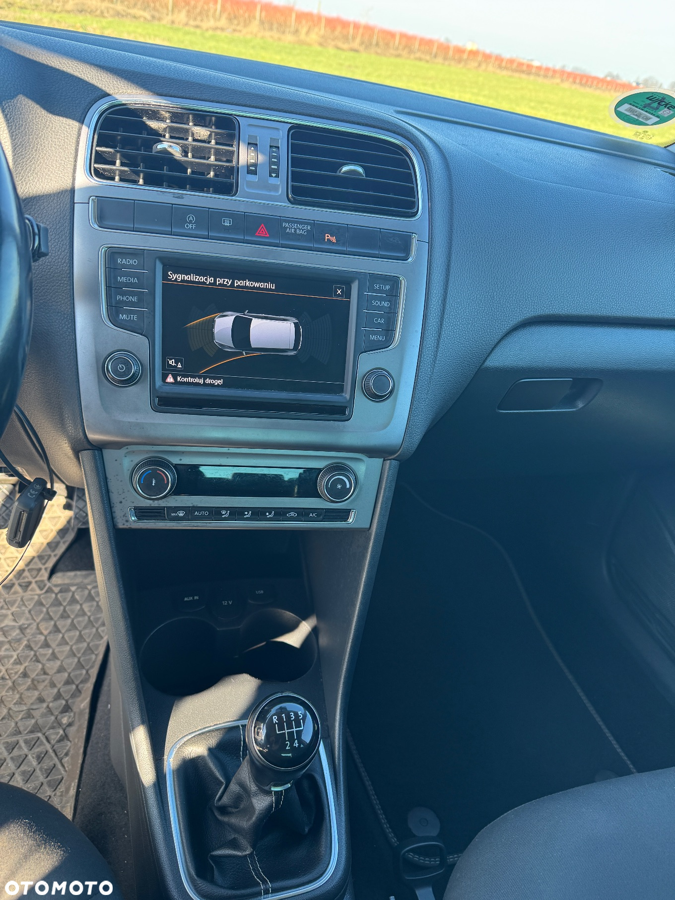 Volkswagen Polo 1.2 TSI Blue Motion Technology beats - 9