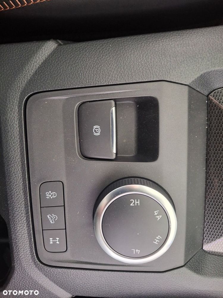 Volkswagen Amarok - 29