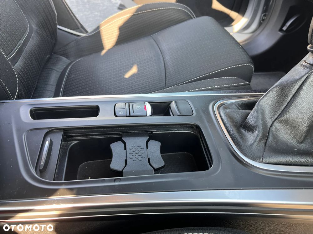 Renault Megane 1.5 dCi Limited 2018 - 23