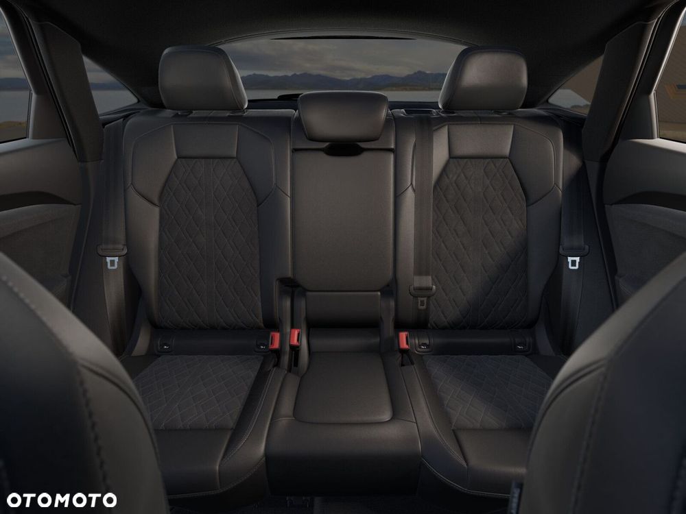 Audi Q5 Sportback - 8