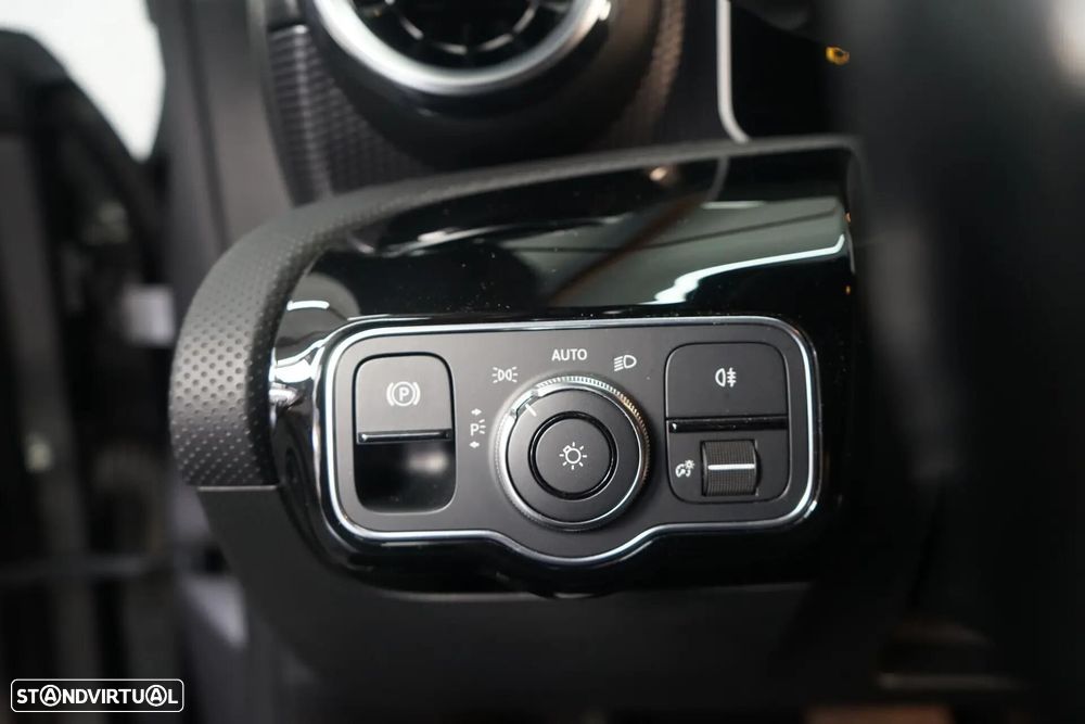 Mercedes-Benz CLA 180 d Style Aut. - 23