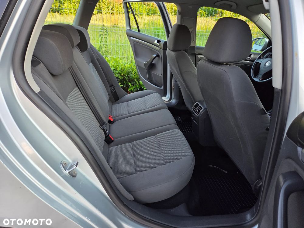 Volkswagen Passat 1.9 TDI Comfortline - 9