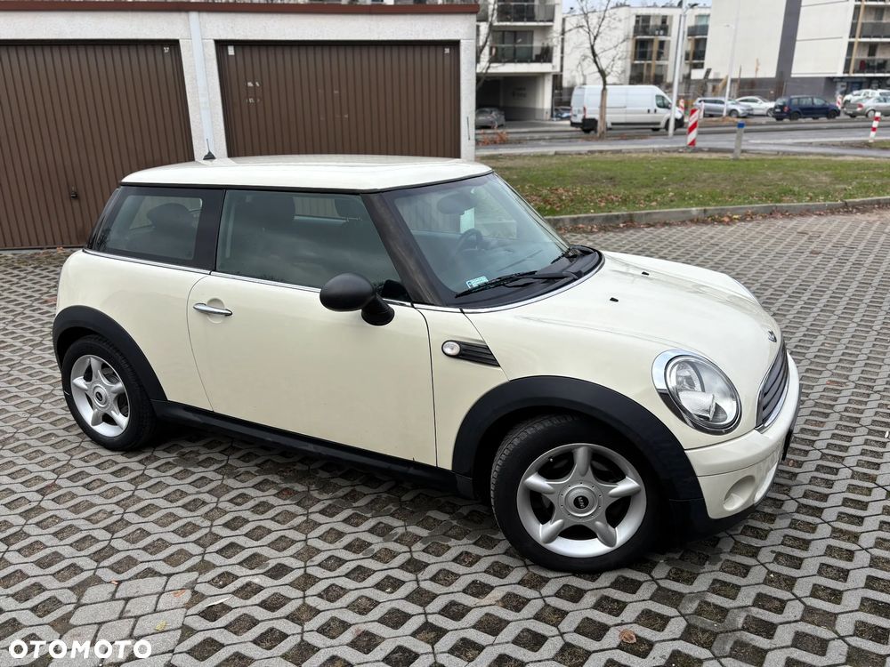 MINI ONE Standard - 8
