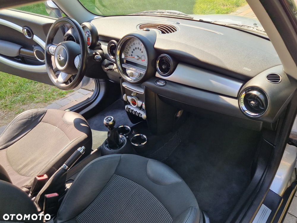 MINI Cooper 50 Camden - 22