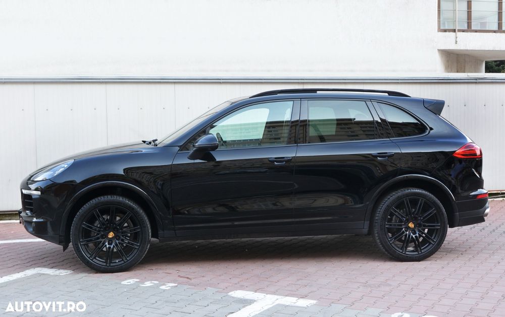 Porsche Cayenne 3.0 L - 5