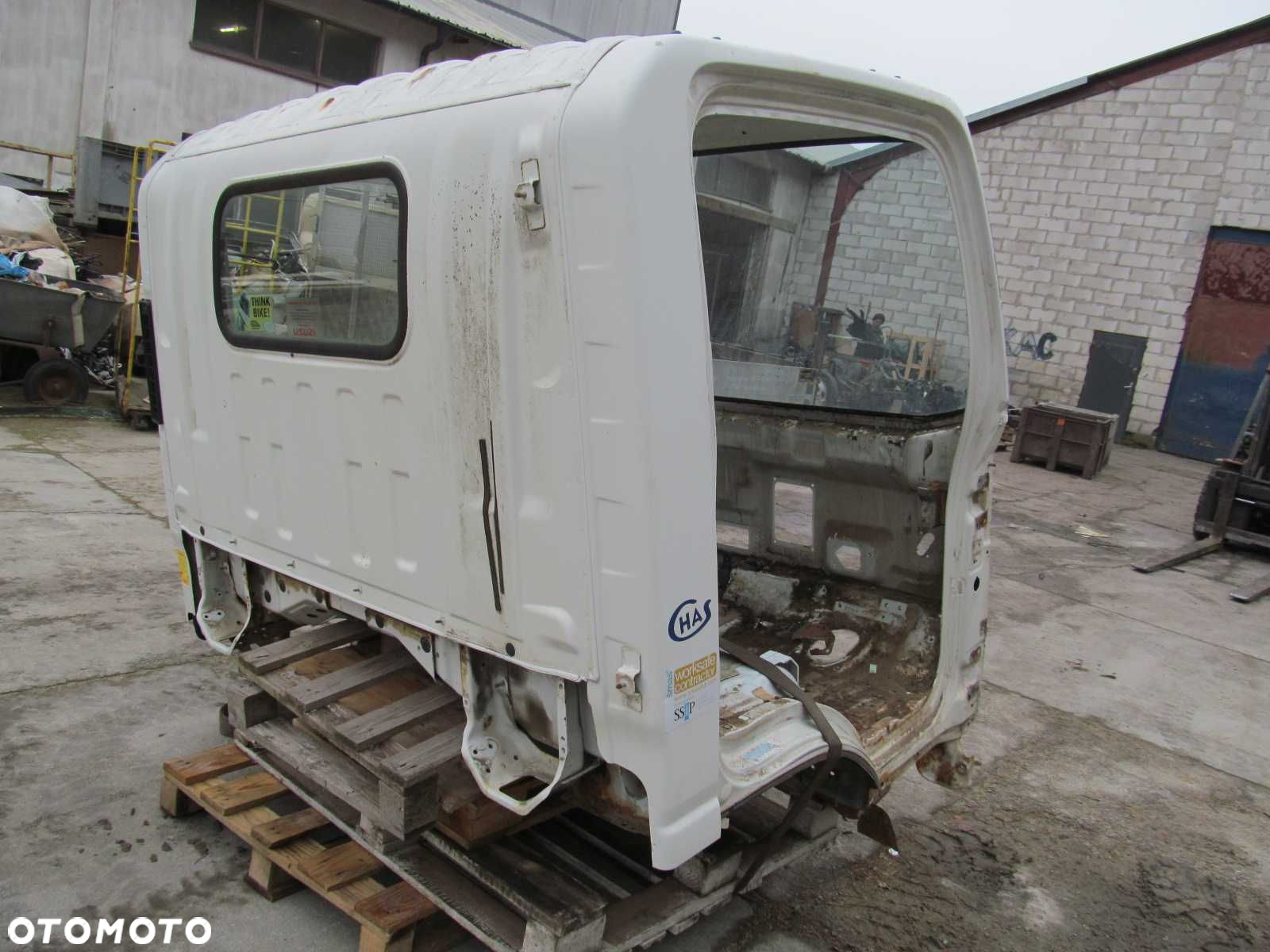 ISUZU N35 N75 NPR NQR GRAFTER 7-18 KABINA KAROSERJA WASKA DACH CWIARTKA 11R - 6