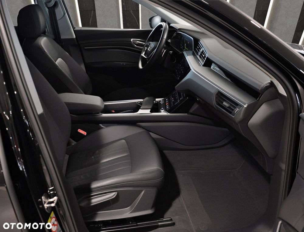 Audi e-tron 50 Quattro - 17