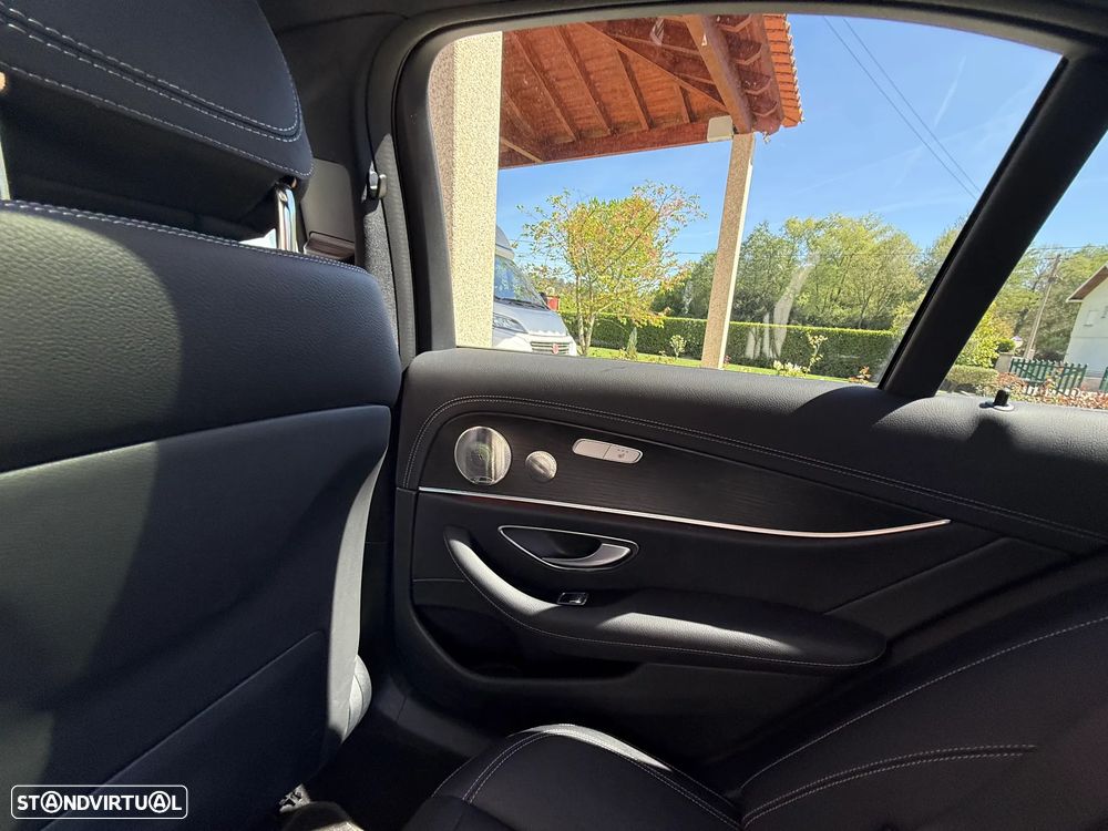 Mercedes-Benz E 300 - 12