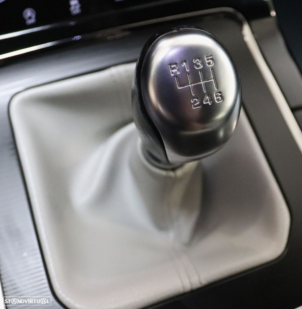 Land Rover Range Rover Evoque 2.0 D150 R-Dynamic - 35