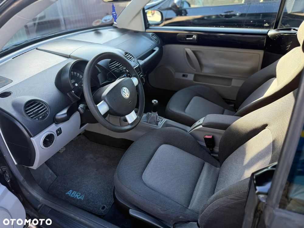 Volkswagen New Beetle 2.0 - 27