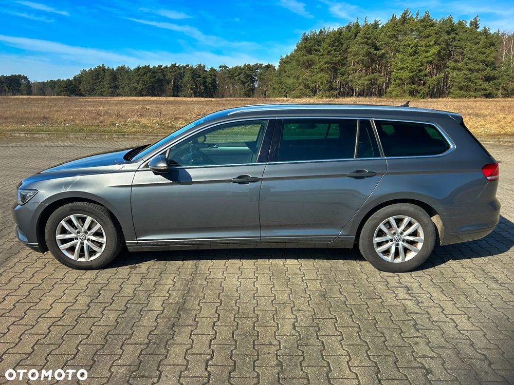 Volkswagen Passat - 13