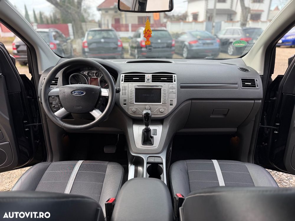 Ford Kuga 2.0 TDCi 4WD Powershift Titanium - 5