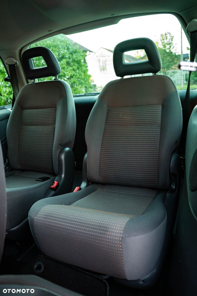 Seat Alhambra - 19