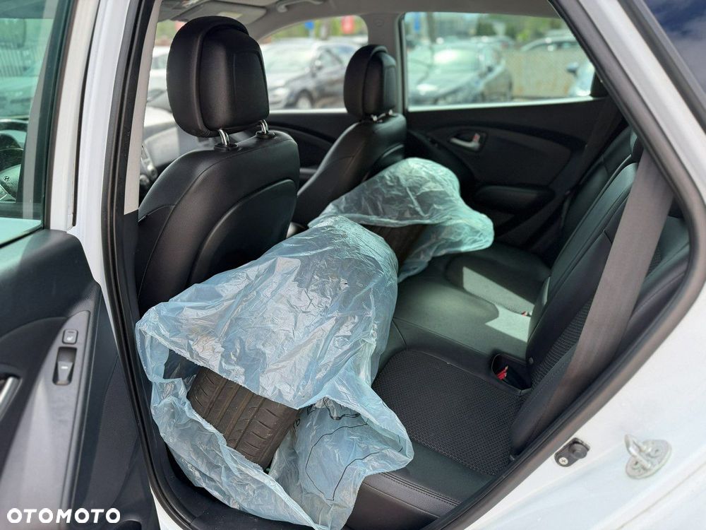 Hyundai ix35 2.0 4WD Premium - 24