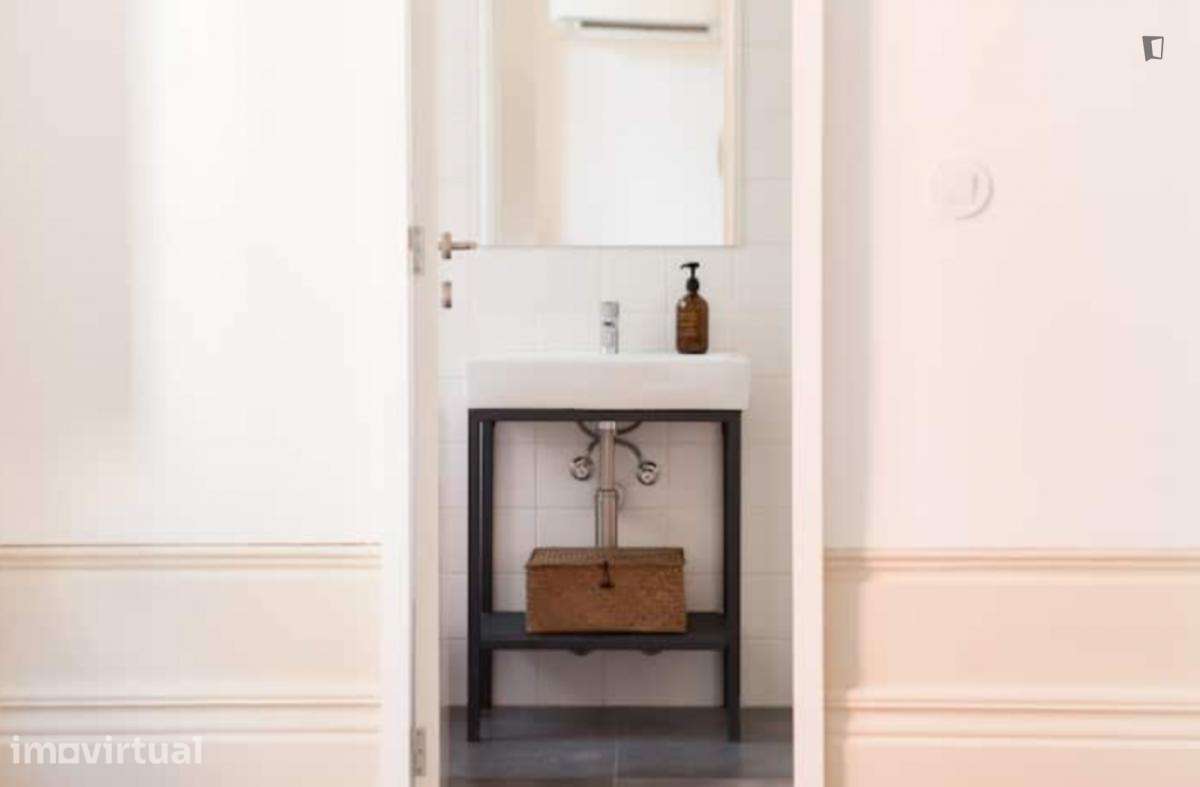 Quarto - localizado em Massarelos Porto - Grande imagem: 3/41