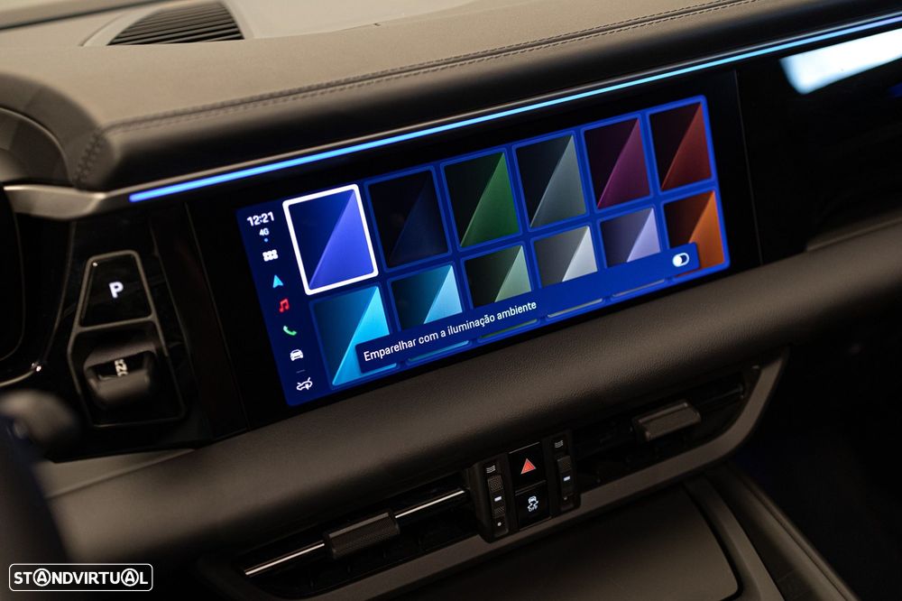 Porsche Macan Electric 4 - 34