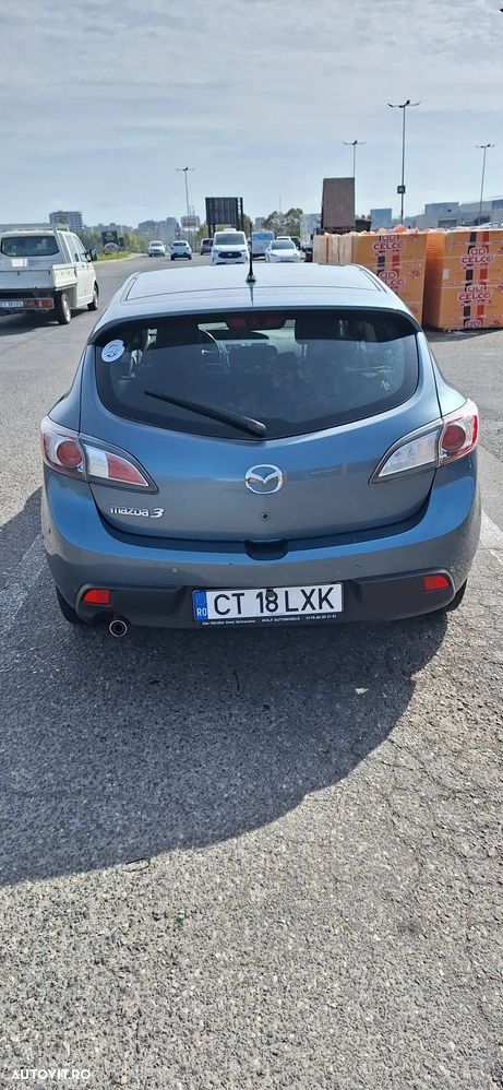 Mazda 3 2010 photo 3