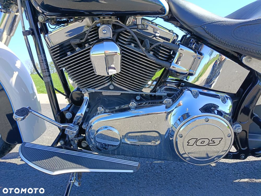 Harley-Davidson Softail Deluxe - 14