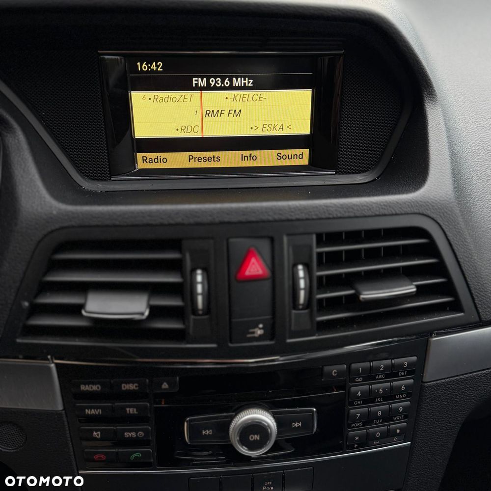 Mercedes-Benz Klasa E 220 CDI BlueEff - 12