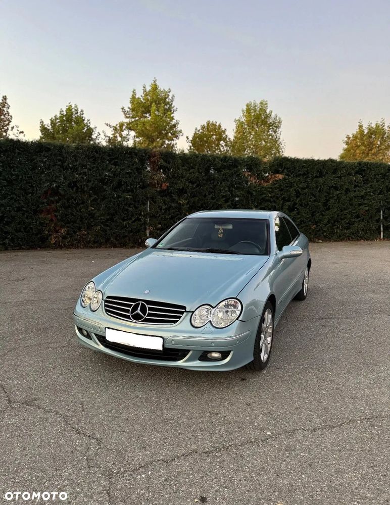 Mercedes-Benz CLK - 8