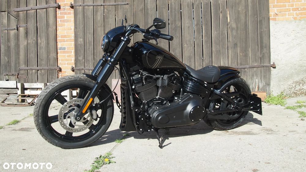 Harley-Davidson Softail Street Bob - 9