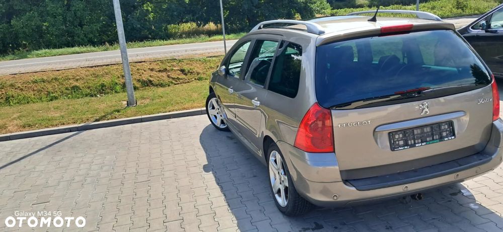 Peugeot 307 - 8