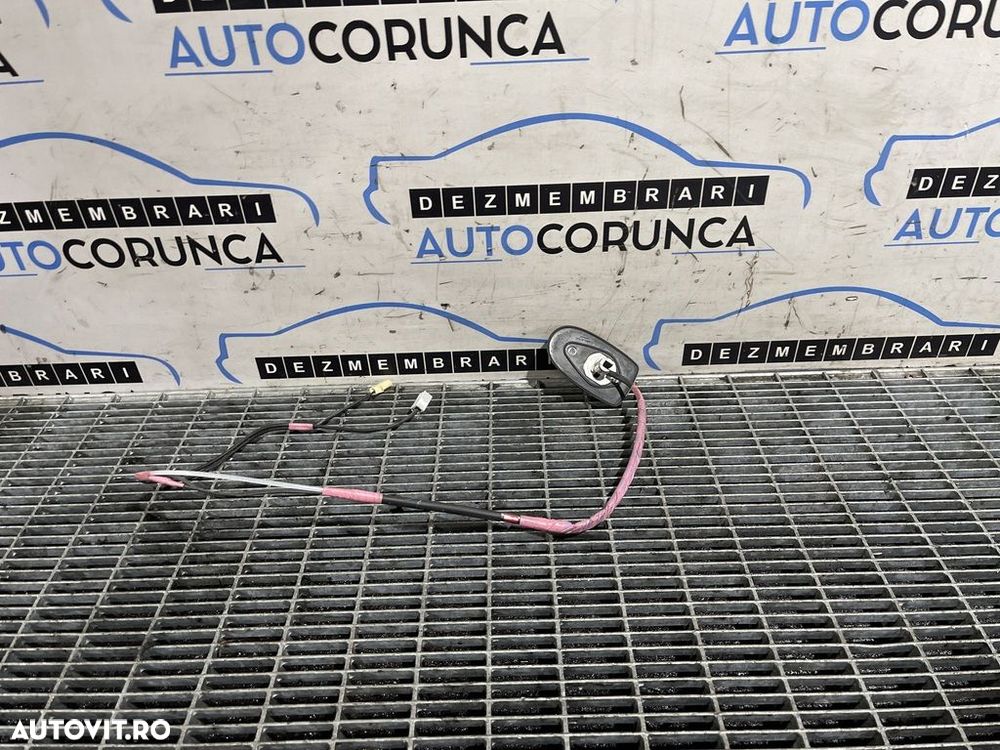 Antena Toyota Rav 4 III Facelift 2010 - 2012 SUV (1048) - 2
