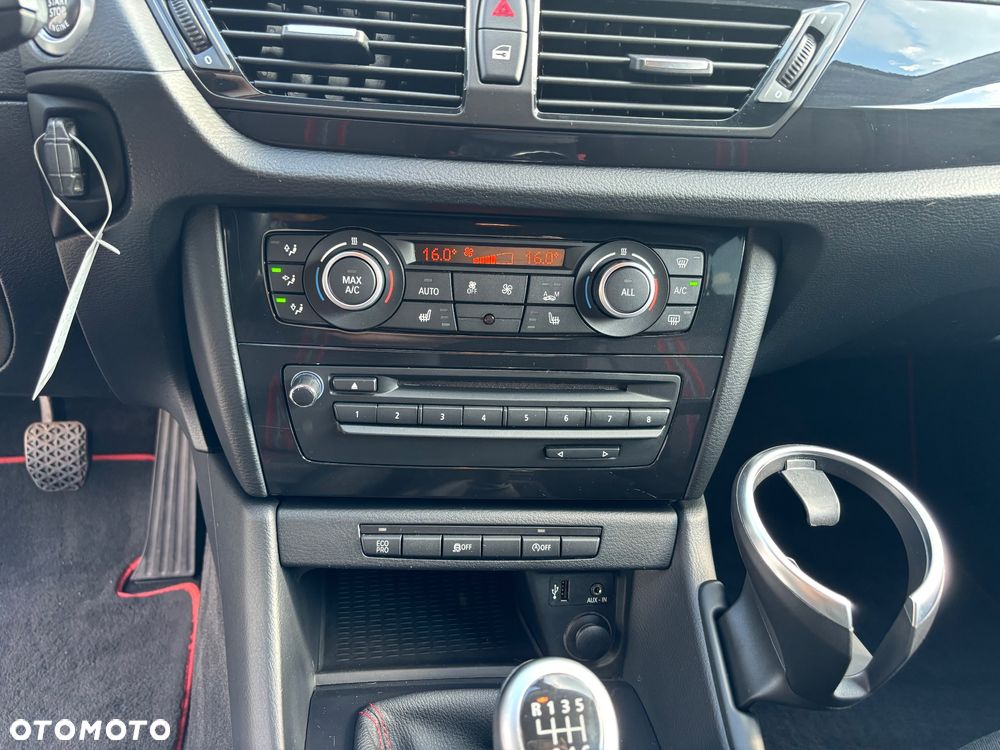 BMW X1 sDrive18d Sport Line - 35