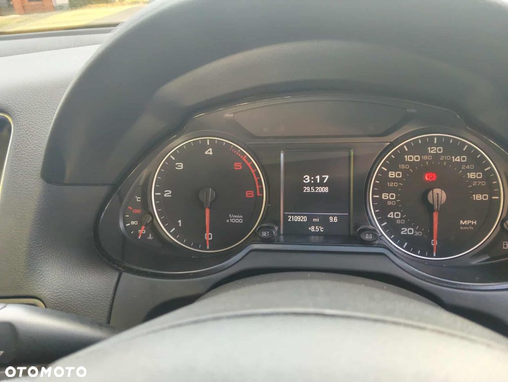 Audi Q5 2.0 TDI Quattro - 8