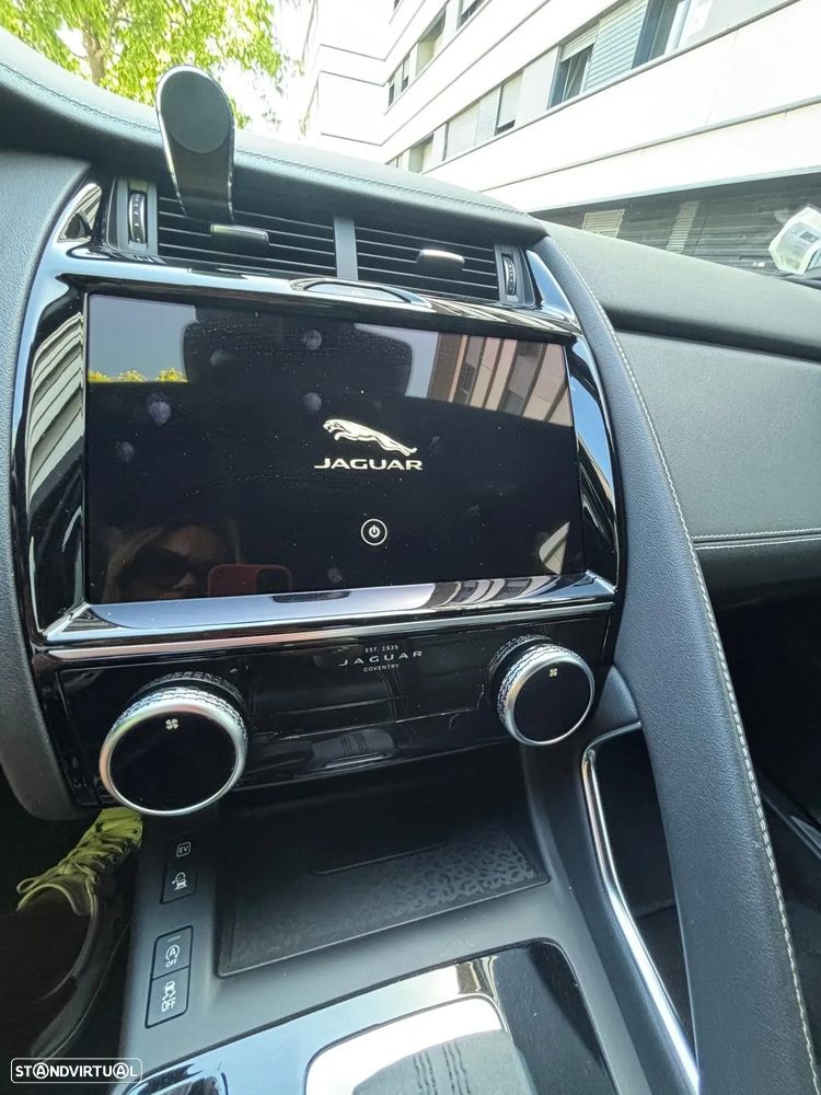 Jaguar E-Pace 1.5 P300e R-Dynamic S AWD Aut. - 13