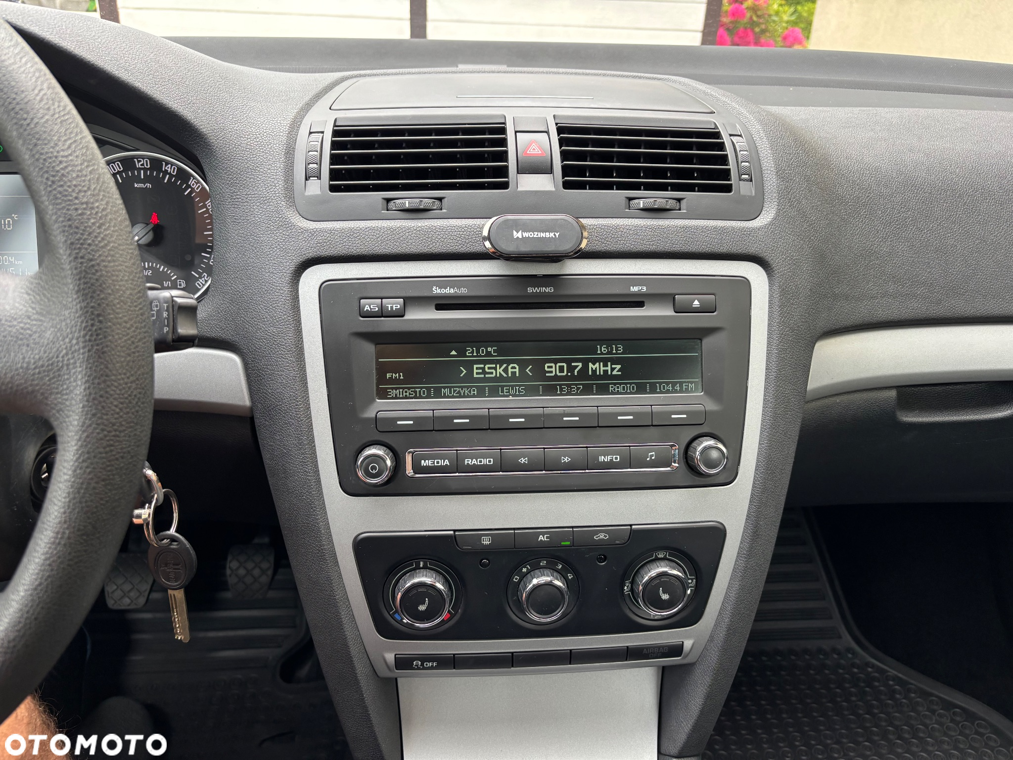 Skoda Octavia 1.8 TSI Family Plus - 29