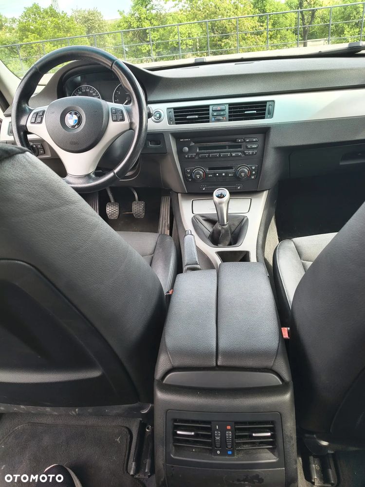 BMW Seria 3 - 29