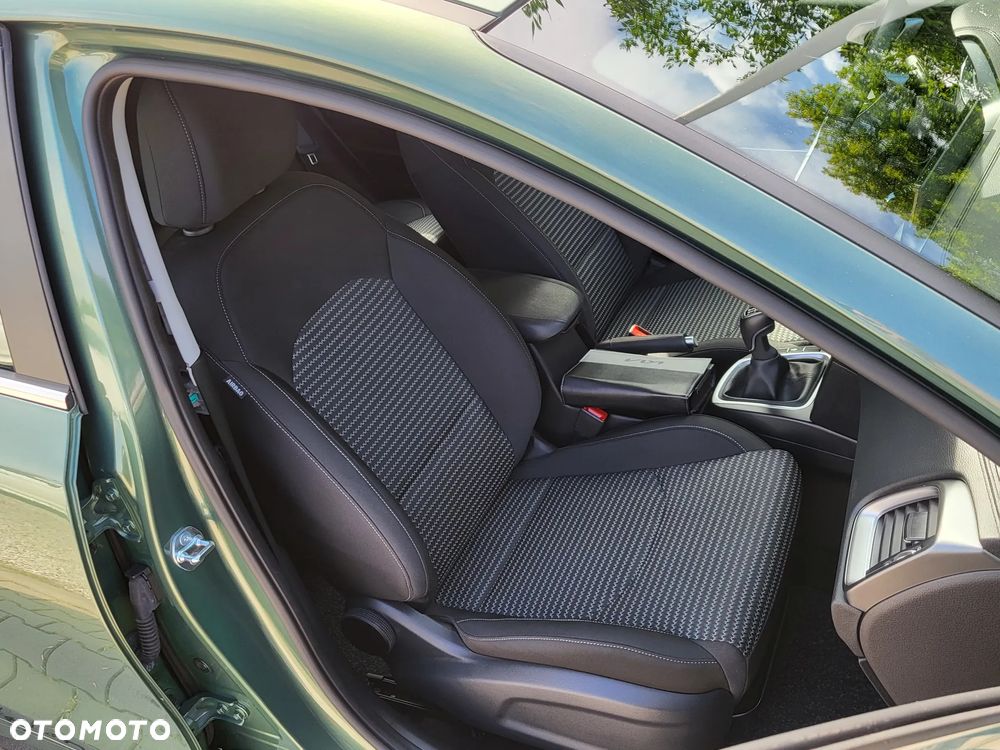 Kia Ceed 1.5 T-GDI M - 11