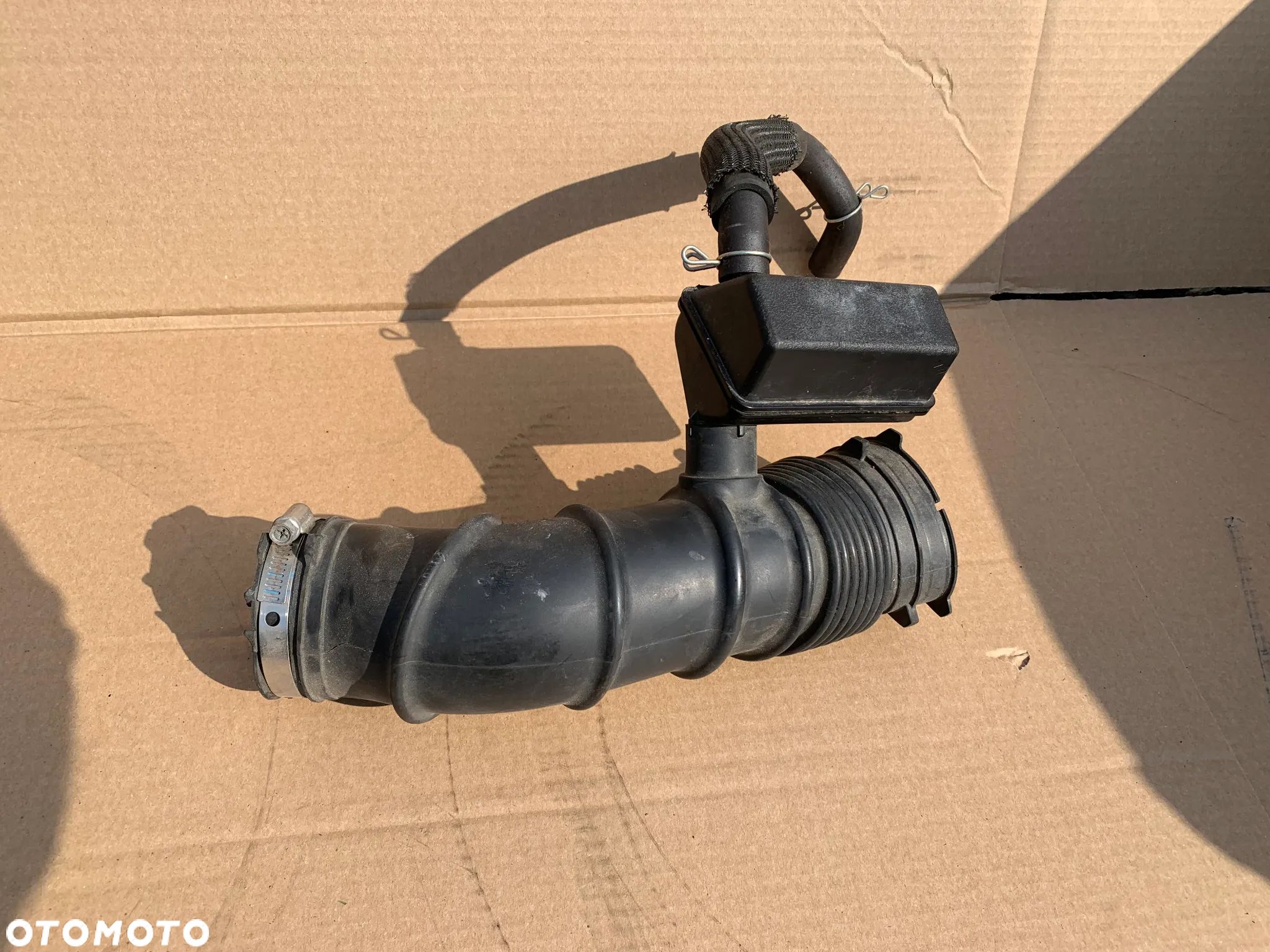 Przewód wąż rura dolot powietrza Toyota RAV4 V 19- 2.5 Hybrid 17881-25050 17881-25040 17893-25070 - 1