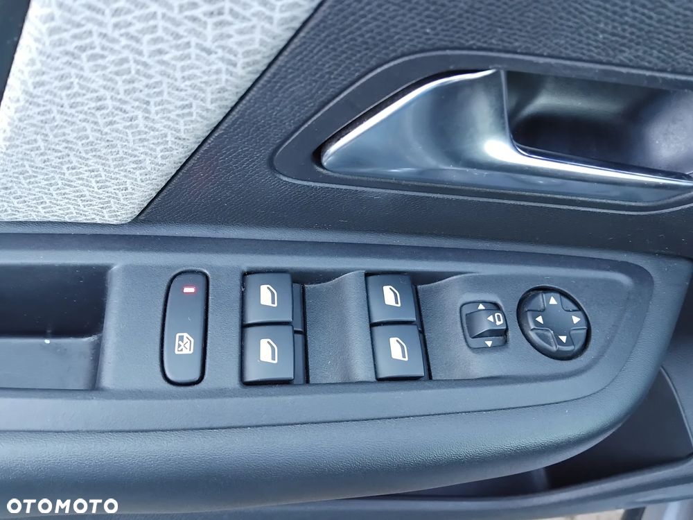 Citroën C4 1.2 PureTech Shine S&S - 8