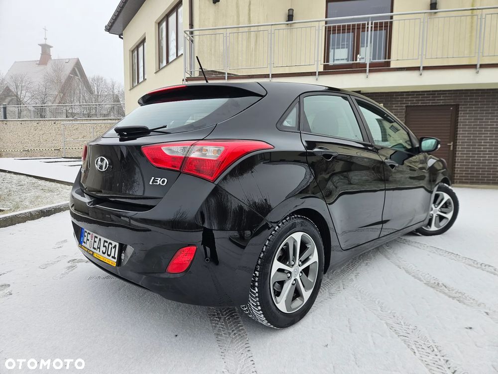 Hyundai i30 1.4 Fifa World Cup Edition - 17