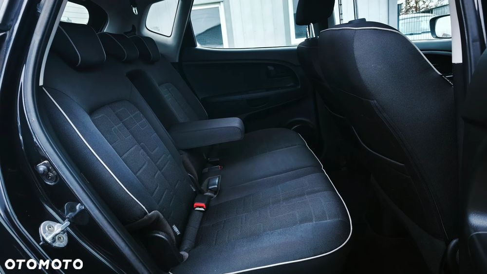Kia Venga - 29