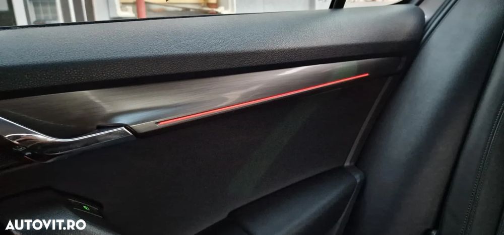 Skoda Octavia 2.0 TDI DSG 4X4 Style - 17