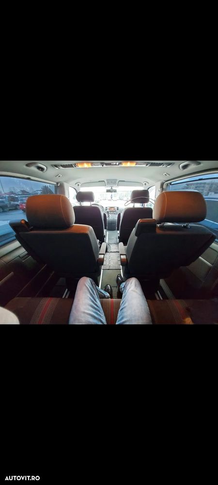 Volkswagen Multivan - 26