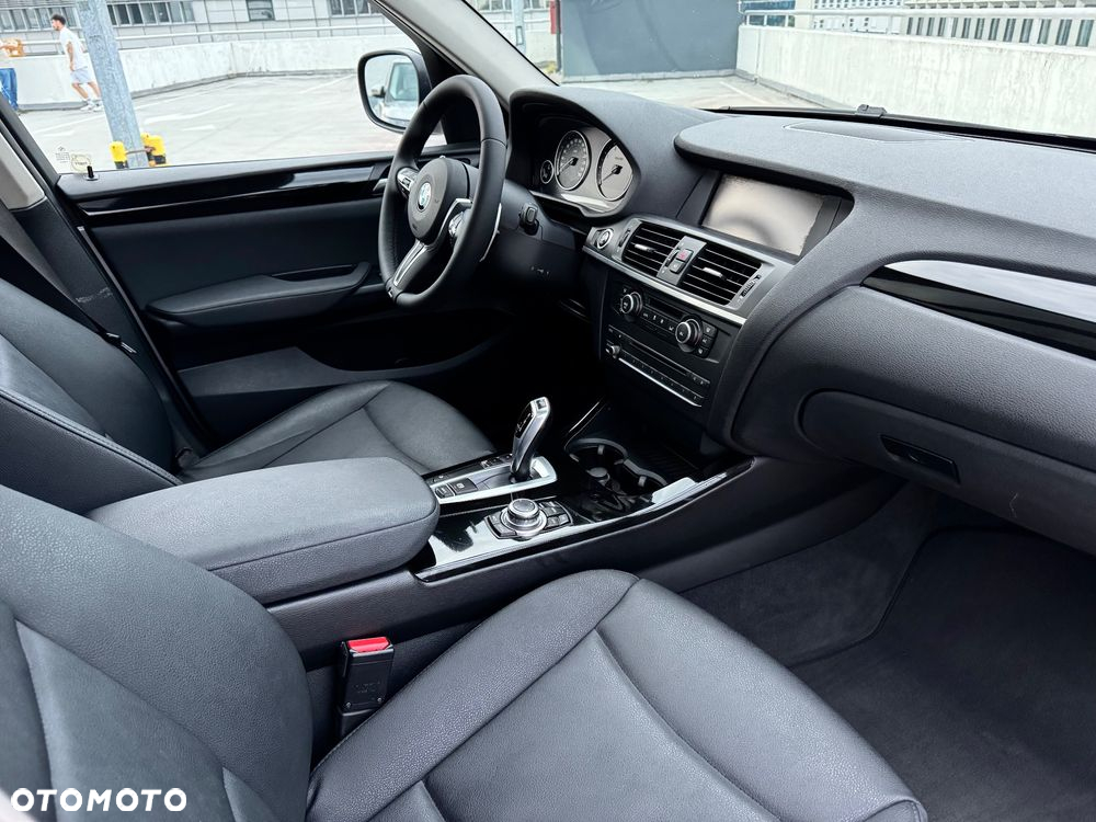 BMW X3 xDrive28i - 22