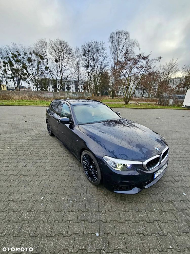 BMW Seria 5 520d M Sport - 4