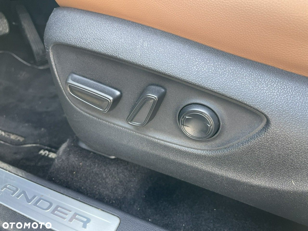 Toyota Highlander 2.5 Hybrid Executive Style - 14