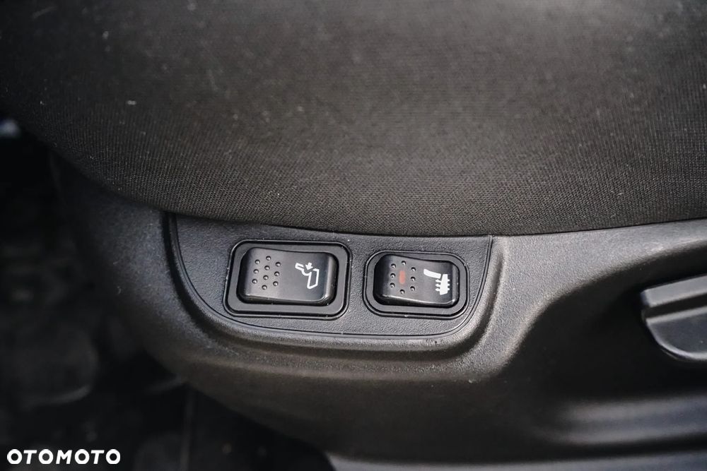 Fiat 500L 1.4 T-Jet 16V Lounge - 30