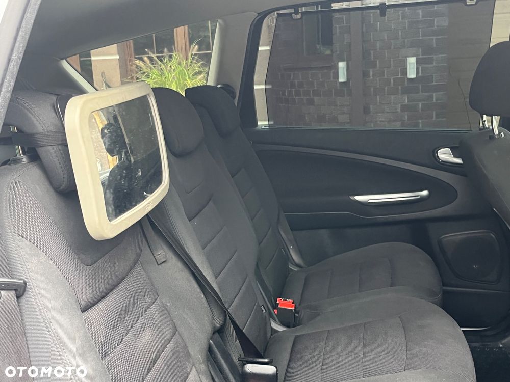 Ford S-Max - 26