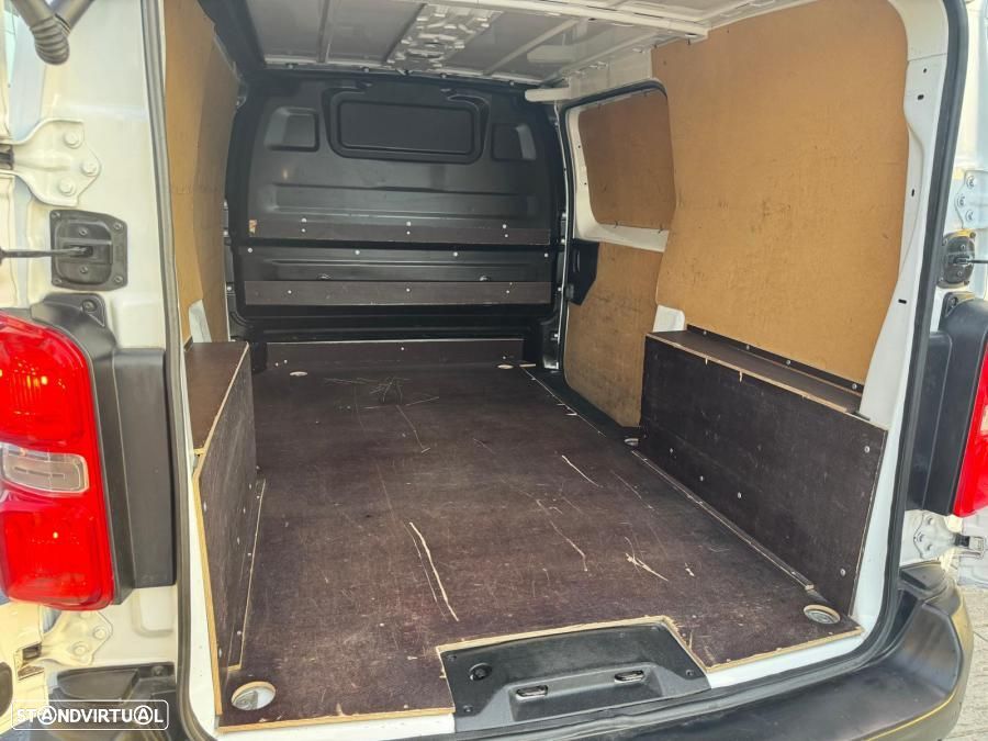 Peugeot Expert Peugeot Expert 1.5 BLUEHDI L2H1 PRO 3 LUGARES c/IVA DEDUTíVEL - 19