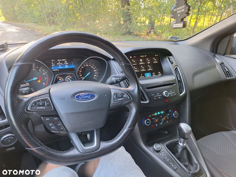 Ford Focus 1.5 EcoBoost ST-Line Red ASS - 18
