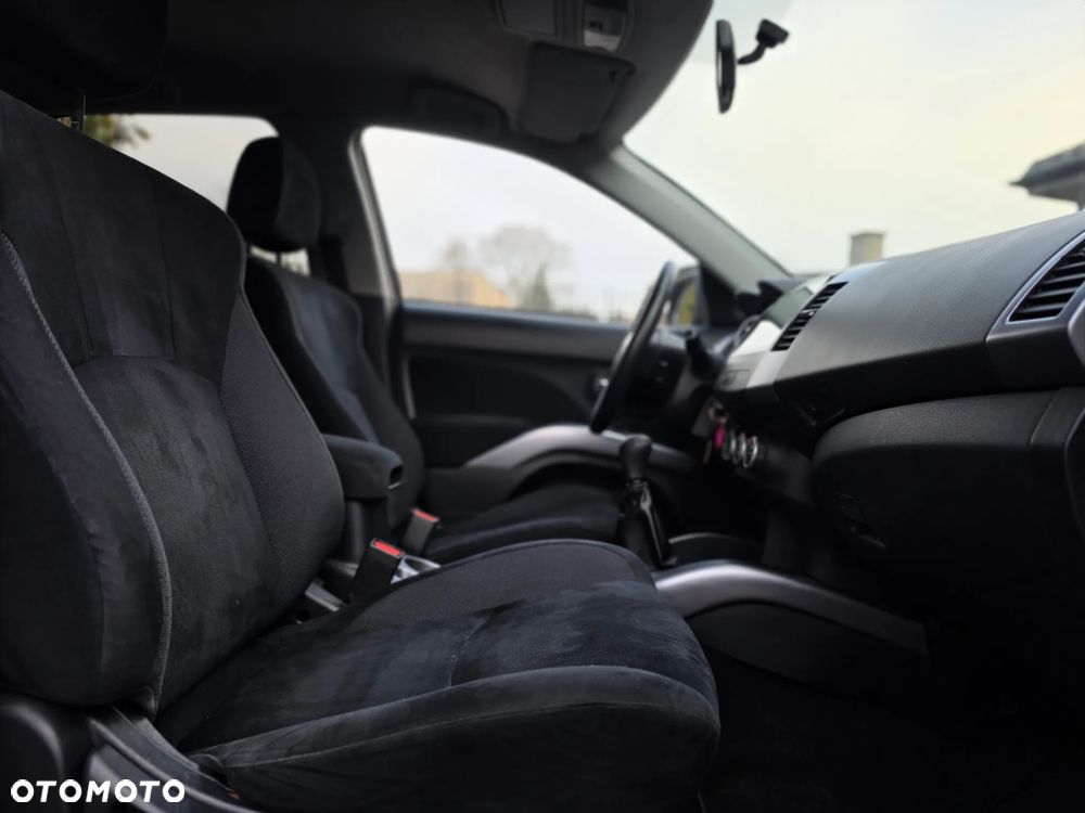 Mitsubishi Outlander - 20