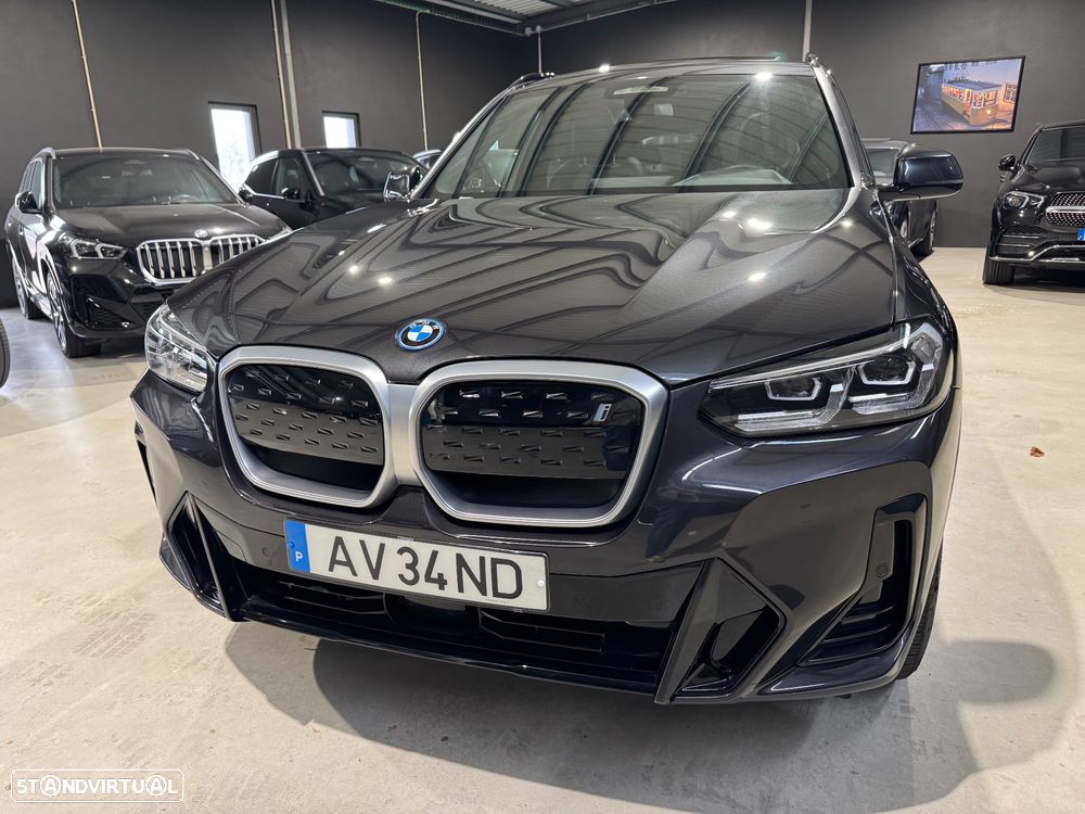 BMW iX3 M Sport Impressive - 3