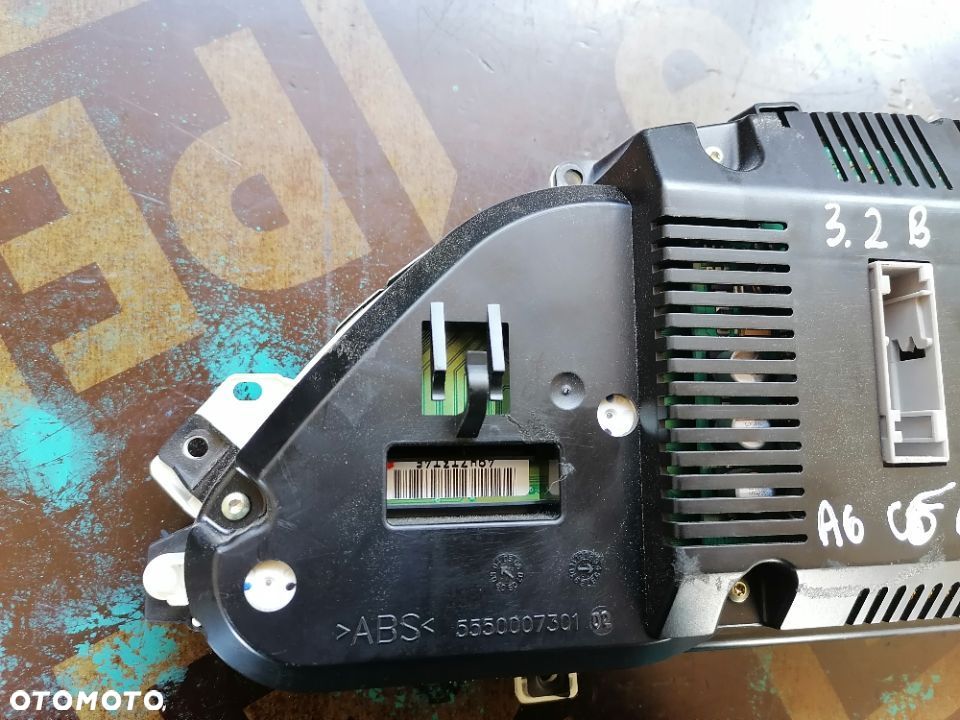 Licznik Zegar Audi A6 C6 Benzyna Europa 4F0920900K - 6