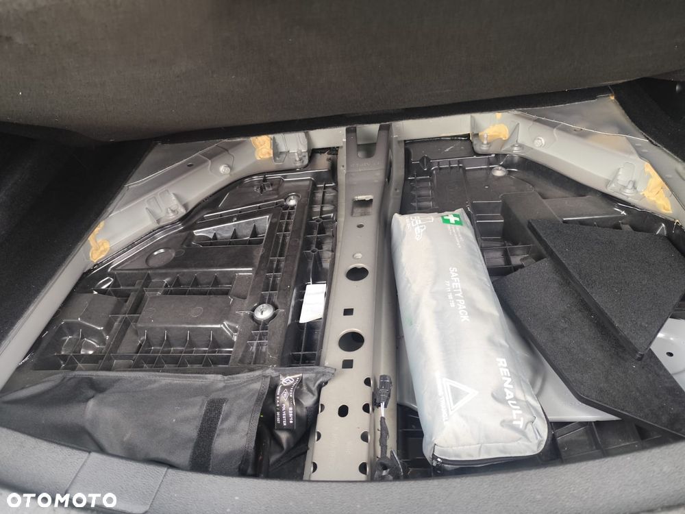 Renault Grand Scenic - 20